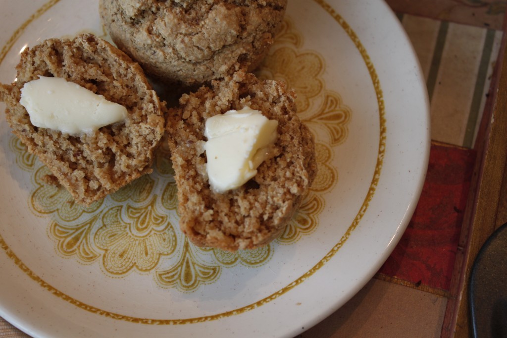 oat muffins w butter